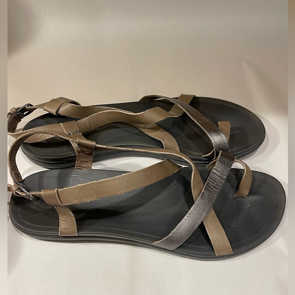 OluKai Brown and Metallic Gray Strappy Sandals